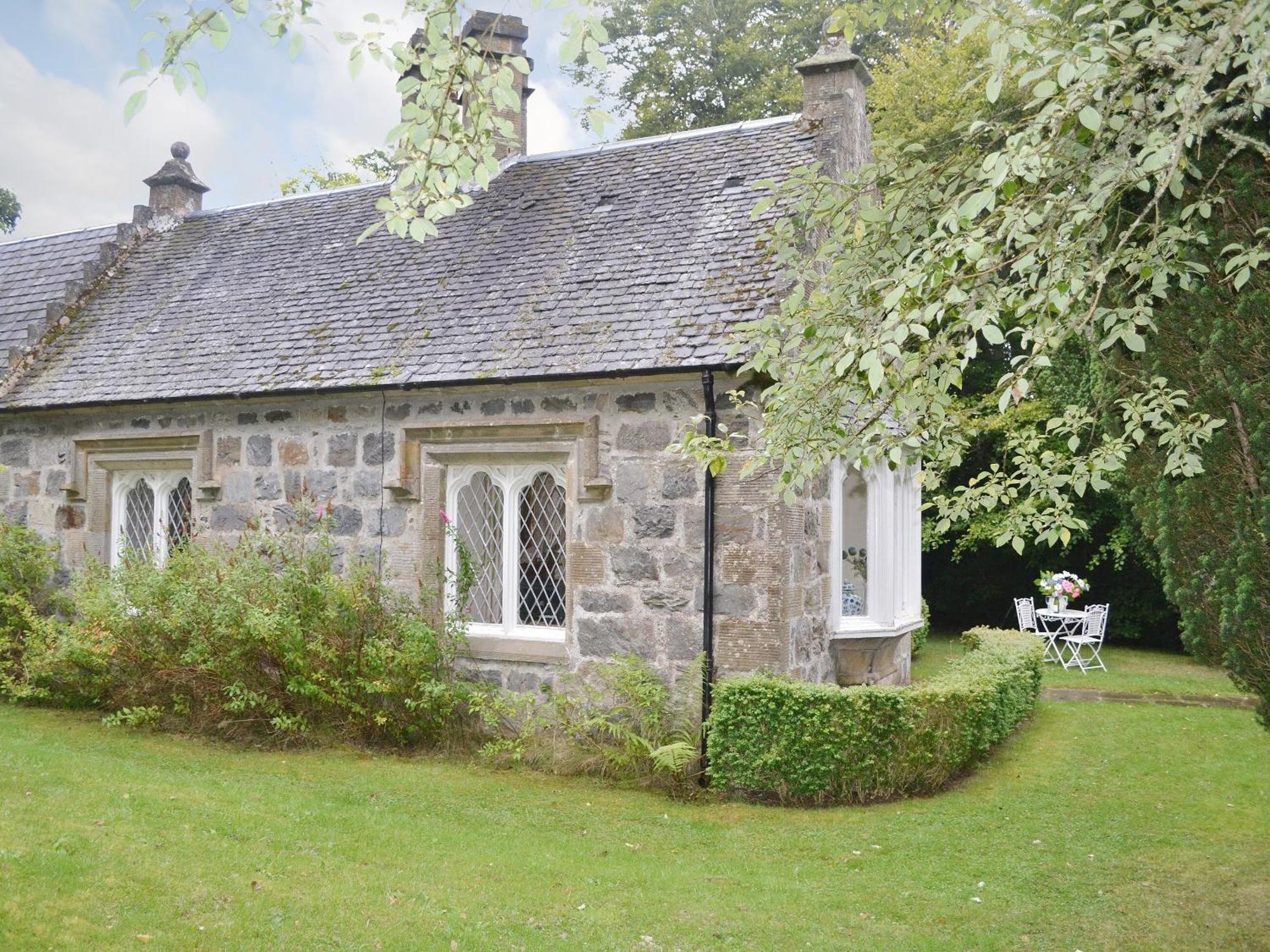 Duffs Lodge - Beaufort Estate Belladrum Екстериор снимка